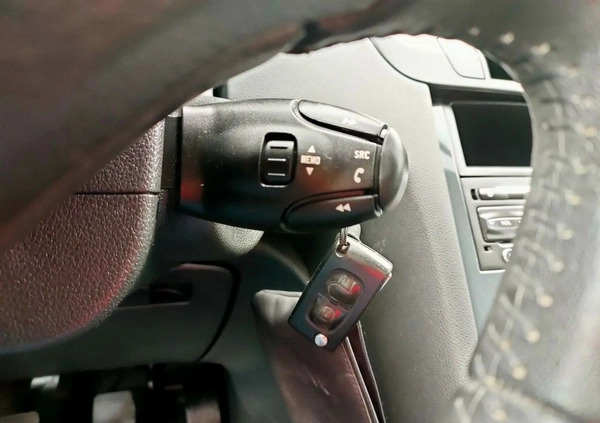 Peugeot 5008 cena 44500 przebieg: 174757, rok produkcji 2016 z Chojna małe 562